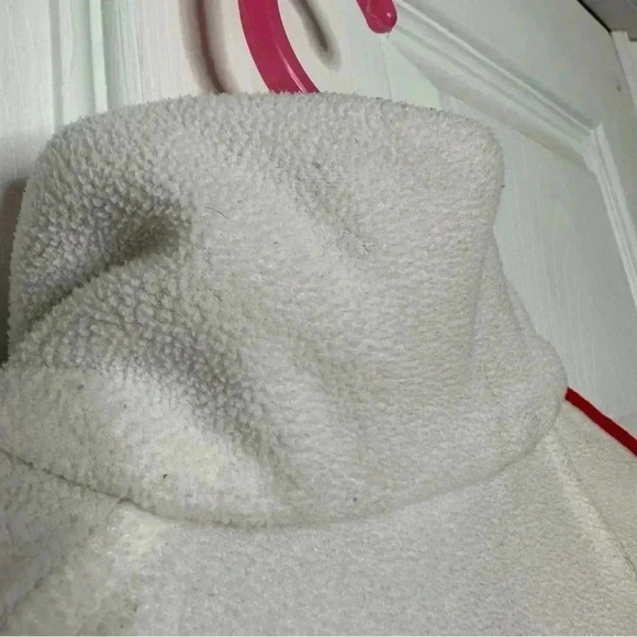 Adidas Training Jacket Canada Olympics Fleece White &  Red Size Medium - Picture 15 of 16